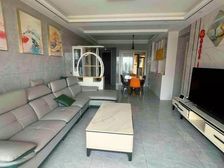 精装好房 高楼层采光充足 双卫格局 满二 停车方便 楼龄新