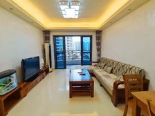 70年产权 大两房 通燃气 靠商业街 菜市场 十里银滩爱琴海