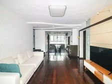 新上价值三房,有钥匙,光照时间充足,小区花园位置景观房