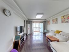 真房实价 世博家园94弄 113平三房两卫 次顶楼 好位置