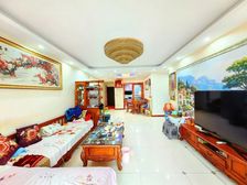 杨家坪 车位充足 双卫 带电梯 交通便捷 高楼层视野好