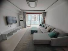 肇家浜核心地点 医疗配套成熟 精装 产权清晰 大两房 带电梯