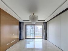 高区景观,采光好,安静小区中间,有产权车位,北看陆家嘴三件套