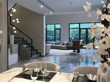 华侨城联排看江别墅中户 (芭署)带前后花园 层层带露台