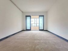 天热了。业主95颗出售,龙湖品质,满三入南,性价比高