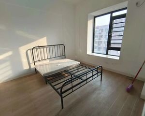 春兰花园 业主重新装修 拎包入住 诚意出售 来电看房
