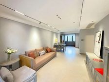 房东说装修花了23万,就住了两个月,58万一口价!看房约时间