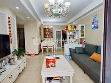 95平 朝向东南 电梯房 3室 楼层好 视野无遮挡