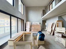 照母山 旁!复式 洋房顶跃,带双露台!实得面积300