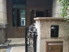 双天桃书包 联排别墅带花园露台