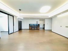UN C TY万科天空之城(四期) 车位充足 次新房 临地铁