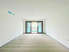 北龙湖东运河公园旁 兰溪上苑毛坯大平层 中间楼层诚心卖随时看