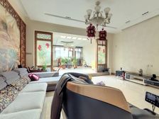 拥金1% 城市别墅 六室四卫 带装修 产权清晰 看房方便