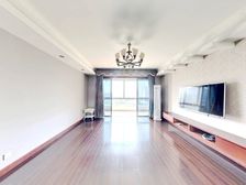 五年出一套 高楼层户型好 业主打新降价急售 带地面产权车库