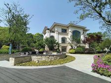 东紫园新出花园占地两千平 西南临大河 全新装修可直接拎包入住