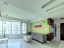 房子感观很好,高区次顶楼视野采光好,业主很诚意出售