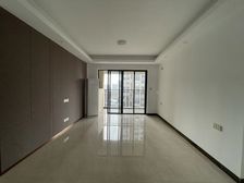 送车位 6字头买联合高峰汇,精装修三房,南北通透双阳台