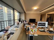 小区中心位置!总高18层的15楼 好楼层好位置好户型 诚售!