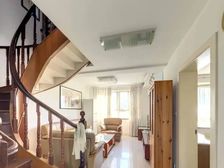 佣0.5金:老客户委托 黄浦江边 复式带露台 有阁楼 急卖!