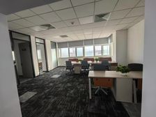 海淀又一全新装修拎包办公七街金远见大厦206平、178平随时