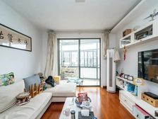 买一层增一层,精装复式四房,位置安静,采光好