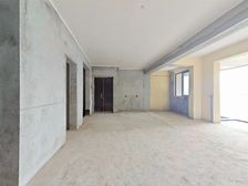 NEW!渝中洋房!一线看江,1梯2户,门口轻轨公交,临公园