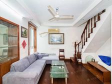 (电梯房)2004年商品房 送40平 阁楼 一梯两户 随看房