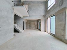 庆隆云溪苑 2加1 上叠 露台60平 带车位屋顶花园60平