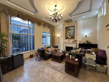 新上架,少有别墅流出,朝南150平花园,豪装全送,业主诚售