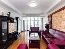 瑞金南苑新出带产权车位,小高层南北通,看房方便,接受置换!