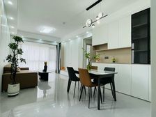 全新的温馨小窝 奶油风格 全新装修 全屋定制柜子