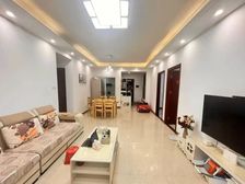 轻轨旁 稀有四房出售 看房方便