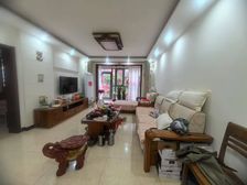 紫罗园 一楼带大院子三室 南北通透户型好 采光无遮挡位置好