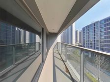 柳岸晓风 163平5楼480万 全新精装交付未入住 业主急售