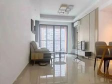 炭步 南北通透 双卫 满五 停车方便 带电梯 小三居