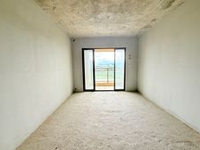 美的公园天下,业主五折抛售,单价7500,楼层好,视野开阔