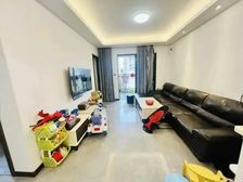 国贸旁 次新精装三房 商品住宅 朝南 满二