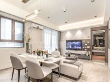 保利珑玥公馆 诚心出售 送车位 送家私家电 价格可谈 包税费