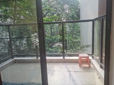 南城总部基地万科物业3房,格局方正,带大入户花园,性价比高!