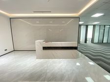 太湖广场大运河畔 电梯口精装325平6加1格局 国金世金中心