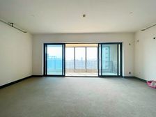 渝中区 天空云镜 四房 朝南 视野好 近地铁27号线1号