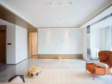 龙城金茂府 3室2厅3卫 精装修 405万元