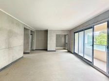 九点遇丶三公 连夜出手板式洋房一套 中间楼层价格还可以刀叻