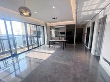 万科皇马郦宫中高层视野开阔 全屋定制加软装 业主住的很少很新