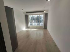 D家委托!房东出国急卖!十年不出一套!送30平大院子!全明!