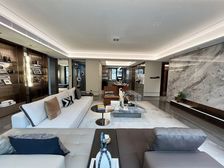 保利·珑誉 3室2厅2卫 毛坯 340万元 130平米