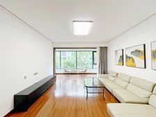 北龙湖南岸中海九号公馆精装修四房送双车位 小区中间不临街不临