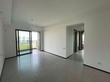 价格可谈,业主急售!中高层,77平 三房两卫!越秀白云星汇城