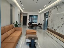 万达三期5楼3房2厅2卫,东南向,轻奢装修无主灯设计,未住人