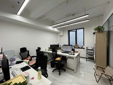 四惠东 秀汇时代93平米 2房间+10工位 精装带家具